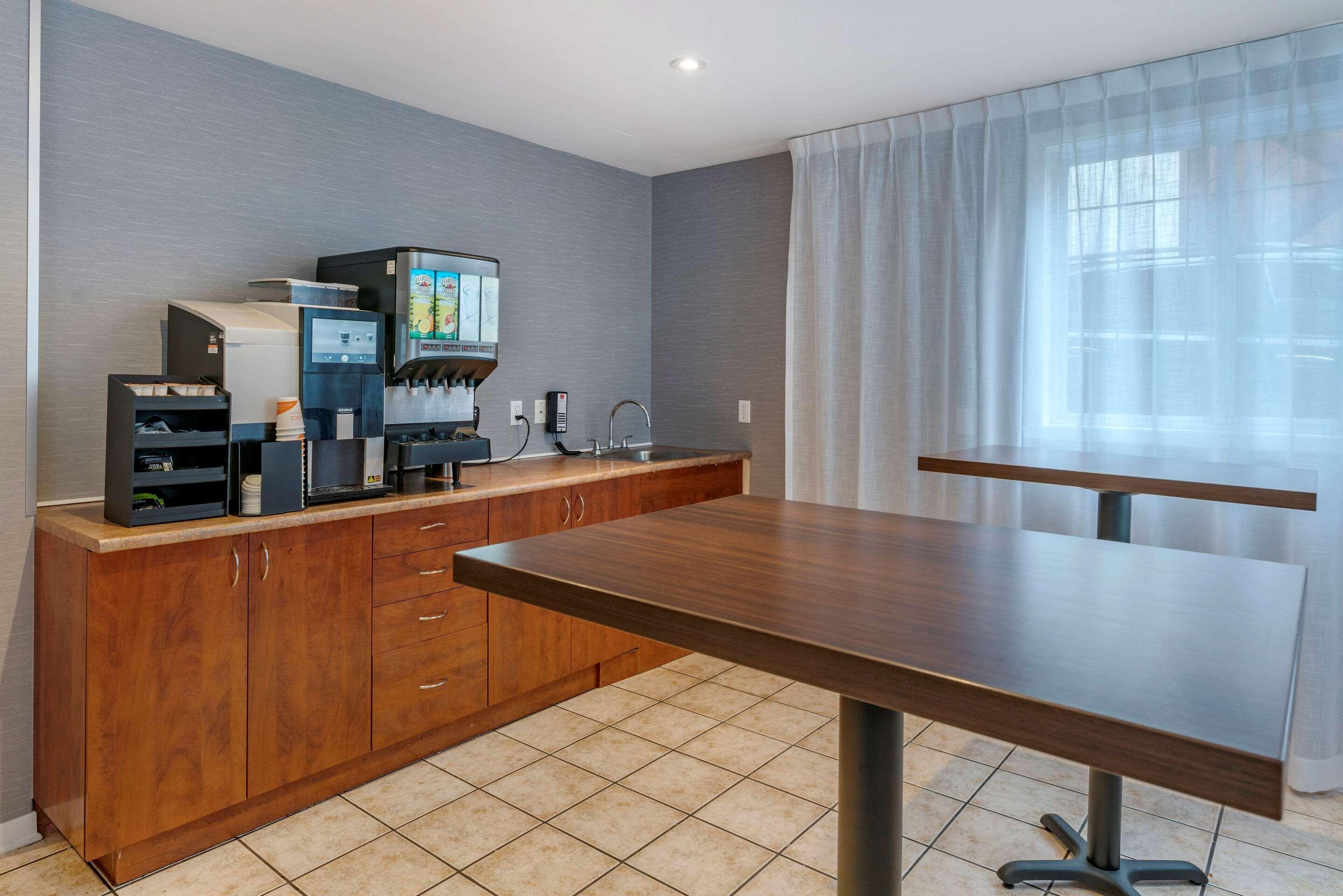Econo Lodge Μόντρεαλ Εξωτερικό φωτογραφία